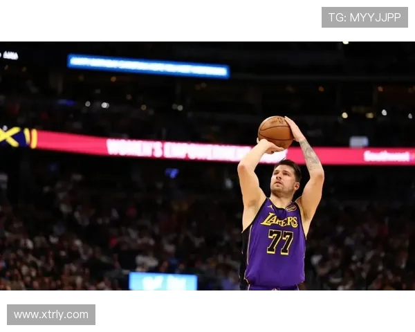 东契奇41分创纪录 16次失误或禁赛一场